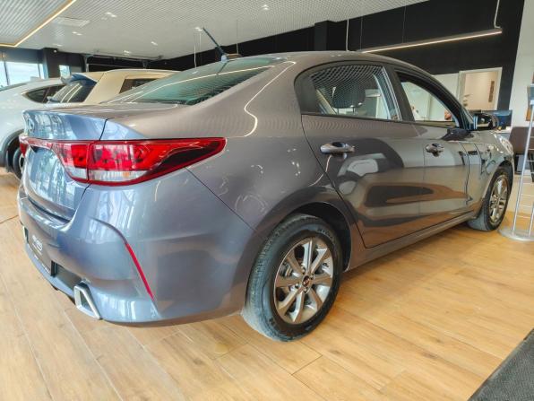 Kia Rio IV Рестайлинг с пробегом 2021 года, цена 1 680 200 рублей, 45876 км, седан, Автокод Объявления