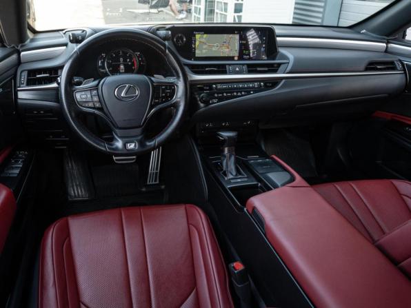 Lexus ES VII с пробегом 2020 года, цена 4 540 000 рублей, 77072 км, седан, Автокод Объявления