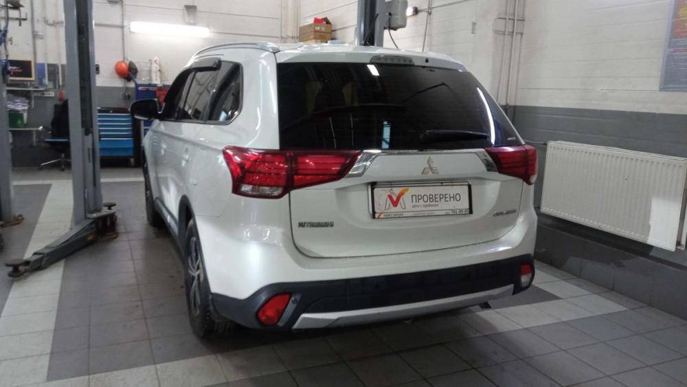 Mitsubishi Outlander III Рестайлинг 2 Санкт-Петербург  - изображение 4
