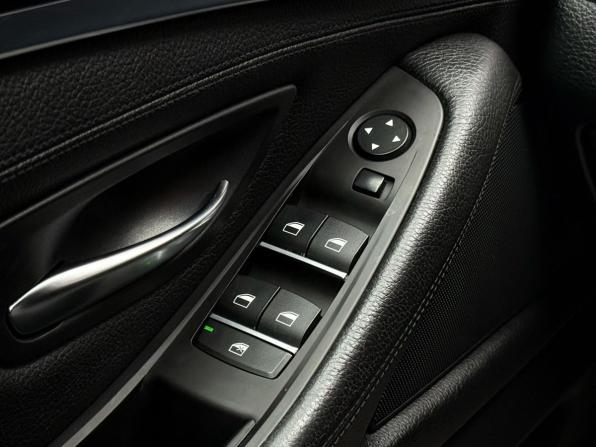 BMW 5 серии VI (F10/F11/F07) с пробегом 2011 года, цена 1 999 000 рублей, 215482 км, седан, Автокод Объявления