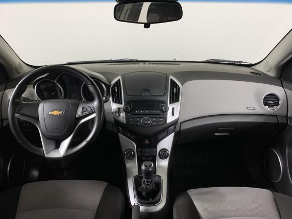 Chevrolet Cruze I Рестайлинг с пробегом 2015 года, цена 735 000 рублей, 156000 км, хэтчбек, Автокод Объявления