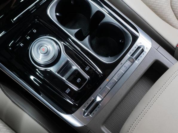 Kia Carnival IV с пробегом 2022 года, цена 4 300 000 рублей, 40348 км, минивэн, Автокод Объявления