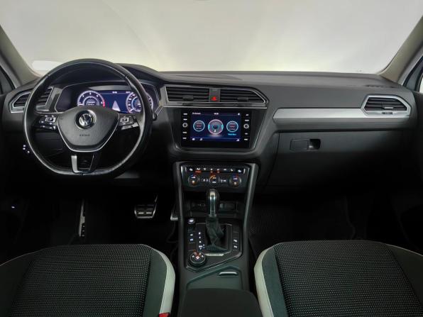 Volkswagen Tiguan II с пробегом 2018 года, цена 2 545 000 рублей, 103038 км, внедорожник, Автокод Объявления