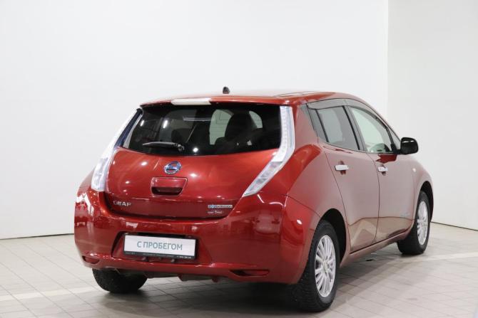 Nissan Leaf I (ZE0/AZE0) с пробегом 2012 года, цена 580 000 рублей, 153841 км, хэтчбек, Автокод Объявления