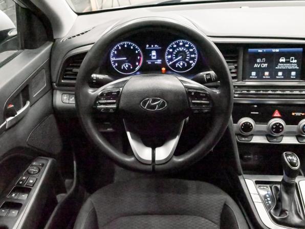 Hyundai Elantra VI (AD) Рестайлинг с пробегом 2019 года, цена 1 300 000 рублей, 159325 км, седан, Автокод Объявления