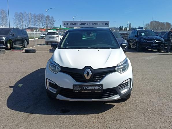 Renault Kaptur I с пробегом 2017 года, цена 1 090 000 рублей, 240771 км, внедорожник, Автокод Объявления
