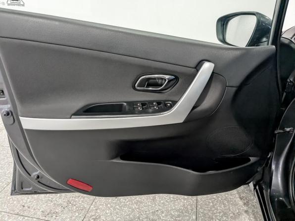 Kia Ceed II Рестайлинг с пробегом 2017 года, цена 1 400 000 рублей, 101000 км, универсал, Автокод Объявления