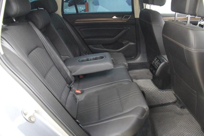 Volkswagen Passat B8 с пробегом 2018 года, цена 2 340 000 рублей, 221068 км, универсал, Автокод Объявления