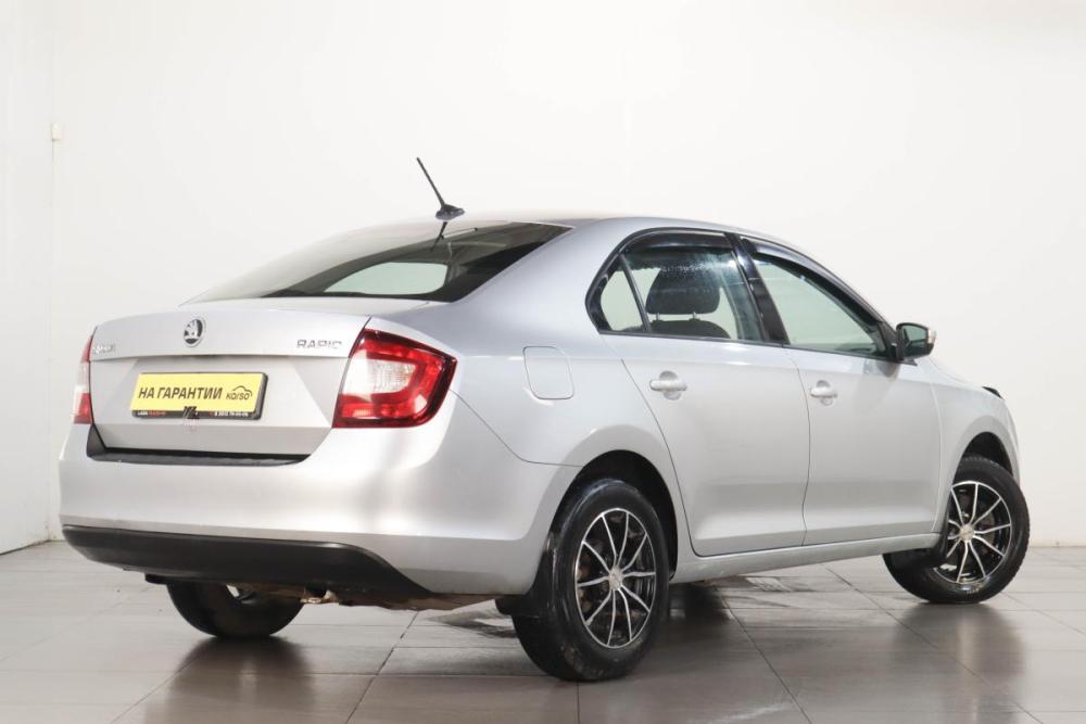 Skoda Rapid I Челябинск  - изображение 6