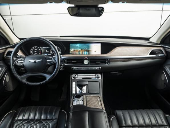 Genesis G90 I Рестайлинг с пробегом 2021 года, цена 5 900 000 рублей, 110196 км, седан, Автокод Объявления