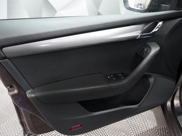 Skoda Octavia III (A7) Рестайлинг с пробегом 2018 года, цена 1 818 000 рублей, 142331 км, лифтбек, Автокод Объявления