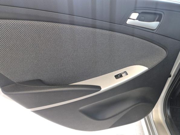 Hyundai Solaris I с пробегом 2013 года, цена 869 000 рублей, 107691 км, седан, Автокод Объявления