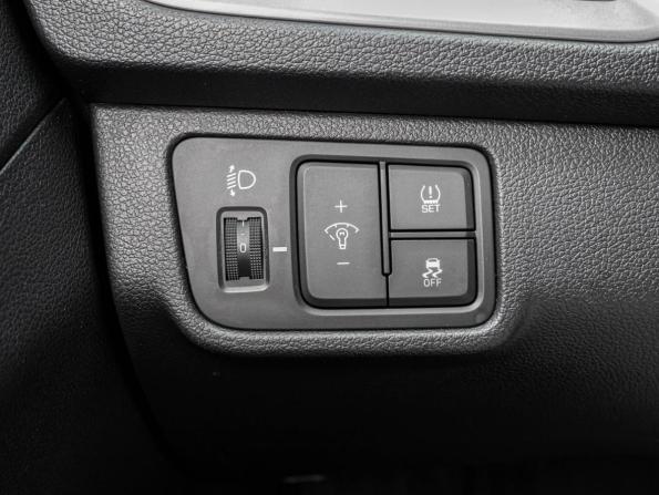 Hyundai Solaris II с пробегом 2018 года, цена 1 429 009 рублей, 87672 км, седан, Автокод Объявления