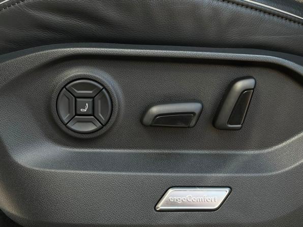 Volkswagen Touareg III Рестайлинг с пробегом 2024 года, цена 13 900 500 рублей, 21291 км, внедорожник, Автокод Объявления
