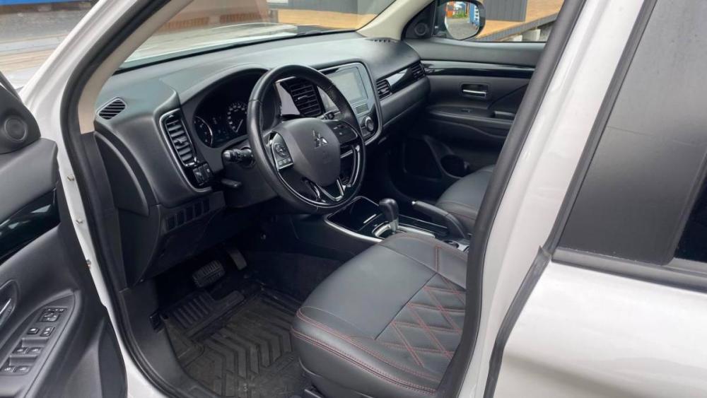 Mitsubishi Outlander III Рестайлинг 3 Санкт-Петербург  - изображение 7