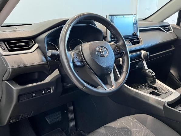 Toyota RAV4 V (XA50) с пробегом 2021 года, цена 3 450 000 рублей, 74634 км, внедорожник, Автокод Объявления