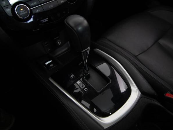 Nissan Qashqai II с пробегом 2016 года, цена 1 675 000 рублей, 181555 км, внедорожник, Автокод Объявления