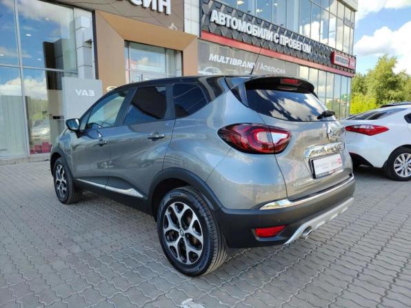 Renault Kaptur I с пробегом 2017 года, цена 1 778 400 рублей, 56769 км, внедорожник, Автокод Объявления