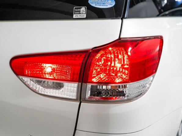 Toyota Wish II с пробегом 2012 года, цена 1 325 000 рублей, 200712 км, минивэн, Автокод Объявления