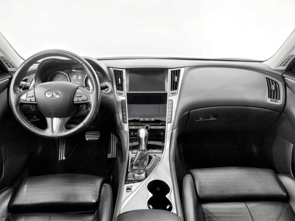 Infiniti Q50 I с пробегом 2017 года, цена 2 900 000 рублей, 134547 км, седан, Автокод Объявления