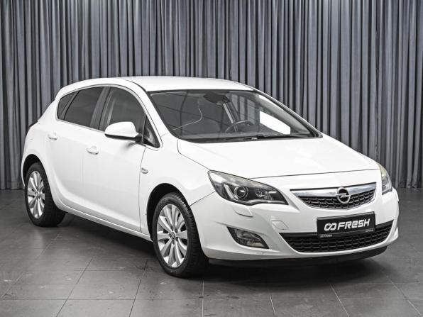 Opel Astra J