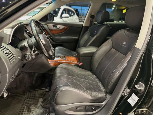 Infiniti FX II (S51) Рестайлинг с пробегом 2013 года, цена 2 380 000 рублей, 81890 км, внедорожник, Автокод Объявления