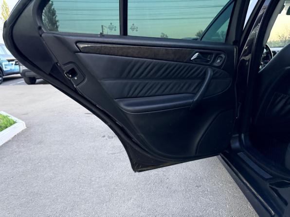 Mercedes-Benz C-Класс II (W203) Рестайлинг с пробегом 2006 года, цена 790 000 рублей, 206000 км, седан, Автокод Объявления
