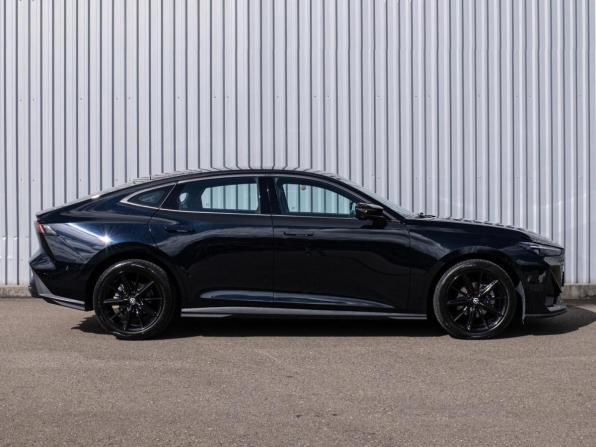 Changan UNI-V I с пробегом 2023 года, цена 2 199 000 рублей, 54503 км, лифтбек, Автокод Объявления