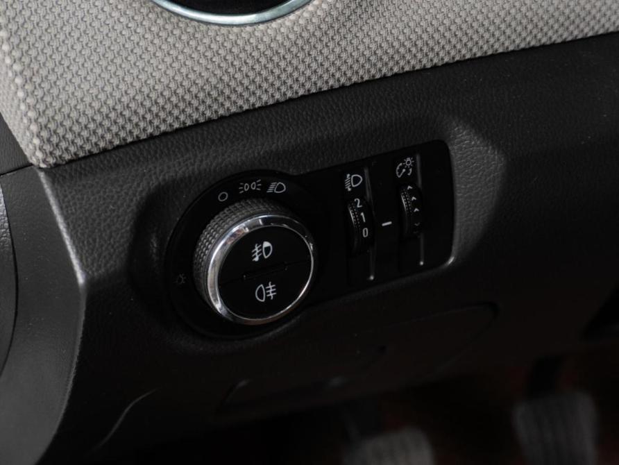 Chevrolet Cruze I Рестайлинг Тюмень  - изображение 16