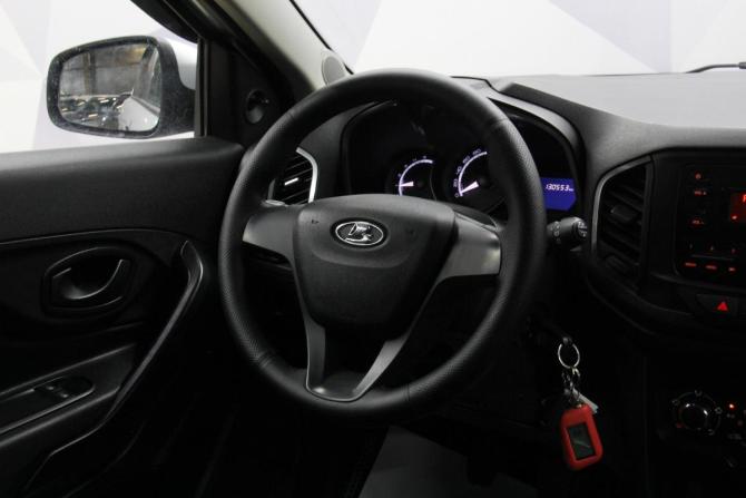 Lada (ВАЗ) XRAY I с пробегом 2018 года, цена 748 000 рублей, 130608 км, хэтчбек, Автокод Объявления