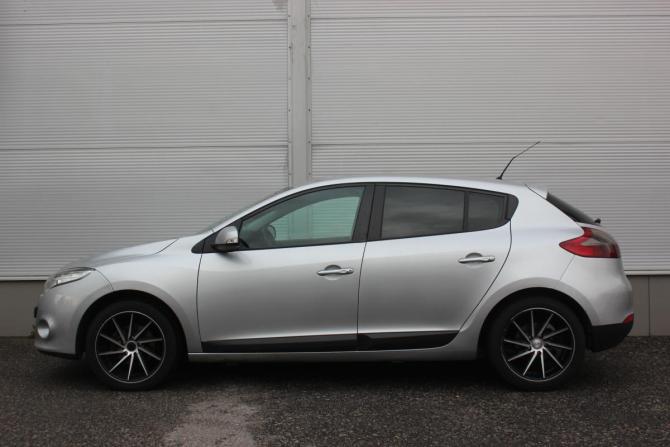 Renault Megane III с пробегом 2010 года, цена 527 000 рублей, 352246 км, хэтчбек, Автокод Объявления
