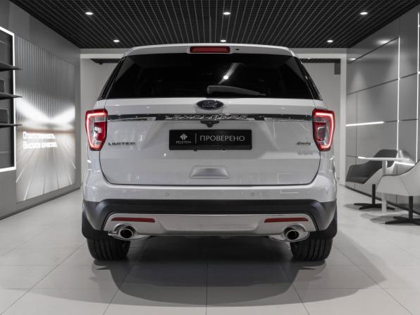 Ford Explorer V Рестайлинг 2 с пробегом 2017 года, цена 2 245 000 рублей, 212012 км, внедорожник, Автокод Объявления