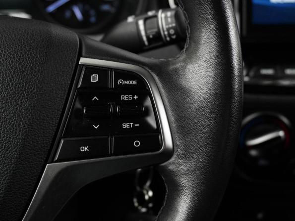Hyundai Solaris II Рестайлинг с пробегом 2021 года, цена 1 629 000 рублей, 104600 км, седан, Автокод Объявления