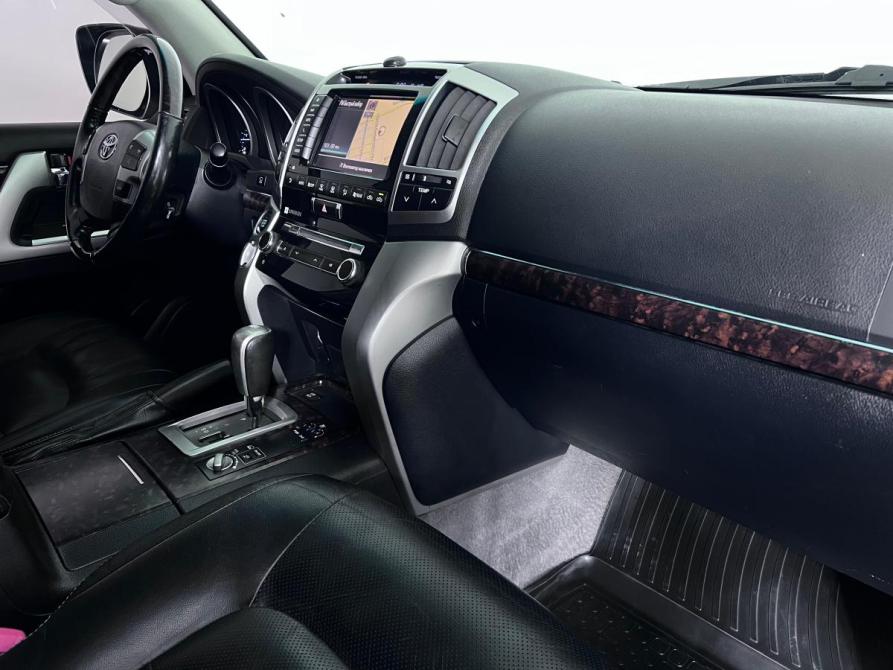 Toyota Land Cruiser 200 Series Рестайлинг 1 Ростов-на-Дону  - изображение 11