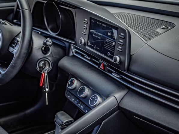 Hyundai Elantra VII (CN7) с пробегом 2021 года, цена 1 999 000 рублей, 48198 км, седан, Автокод Объявления