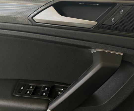 Volkswagen Tiguan II с пробегом 2017 года, цена 2 500 000 рублей, 80746 км, внедорожник, Автокод Объявления