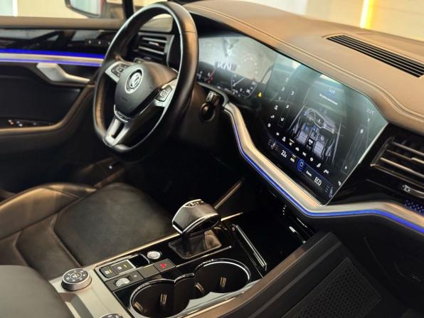 Volkswagen Touareg III с пробегом 2019 года, цена 5 499 000 рублей, 39116 км, внедорожник, Автокод Объявления