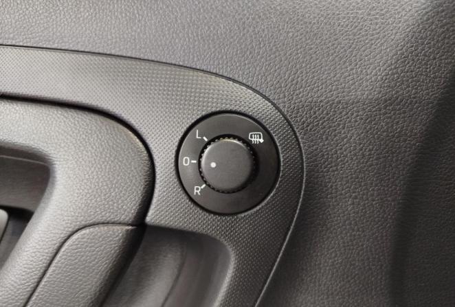 Skoda Fabia II Рестайлинг с пробегом 2014 года, цена 930 000 рублей, 73050 км, хэтчбек, Автокод Объявления