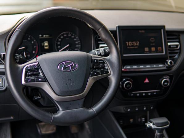 Hyundai Solaris II Рестайлинг с пробегом 2020 года, цена 1 598 000 рублей, 38906 км, седан, Автокод Объявления