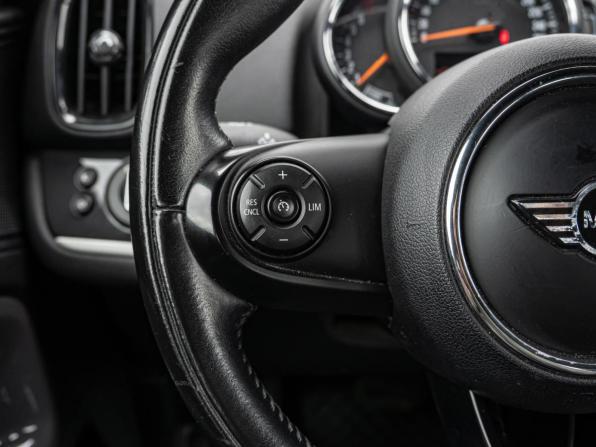 Mini Countryman II с пробегом 2018 года, цена 2 670 000 рублей, 103637 км, внедорожник, Автокод Объявления