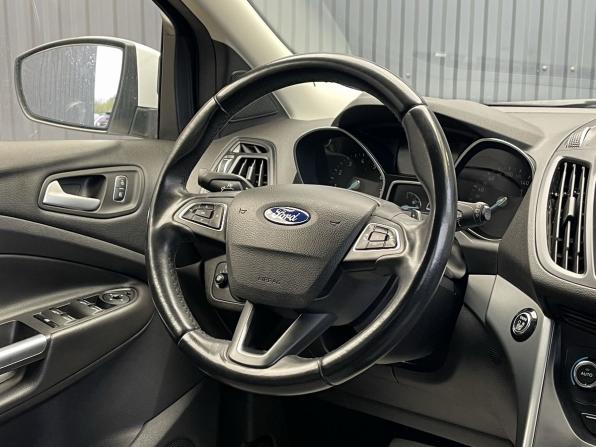 Ford Kuga II Рестайлинг с пробегом 2016 года, цена 1 577 000 рублей, 142324 км, внедорожник, Автокод Объявления