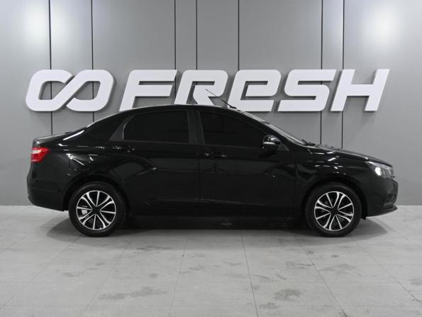 Lada (ВАЗ) Vesta I с пробегом 2022 года, цена 1 120 000 рублей, 26684 км, седан, Автокод Объявления