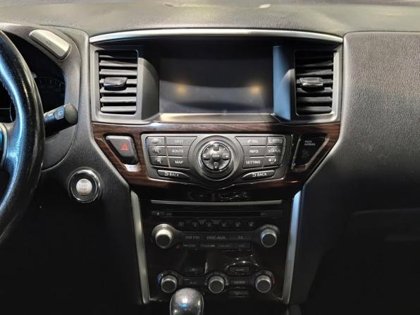 Nissan Pathfinder IV с пробегом 2015 года, цена 1 882 000 рублей, 201770 км, внедорожник, Автокод Объявления