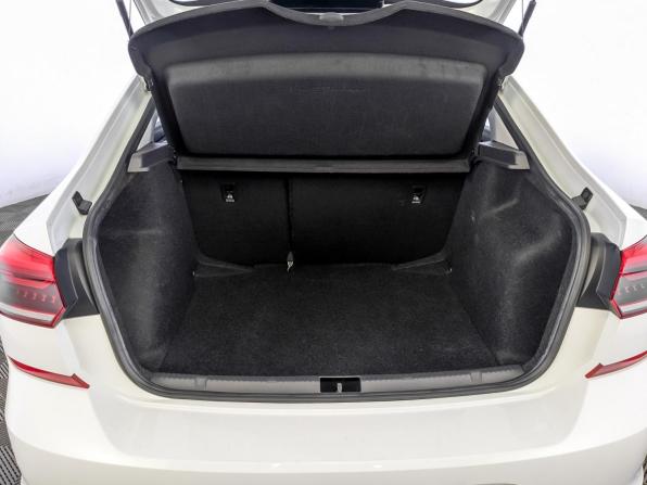 Volkswagen Polo VI с пробегом 2022 года, цена 1 715 000 рублей, 71527 км, лифтбек, Автокод Объявления