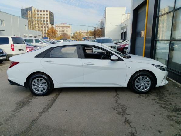 Hyundai Elantra VII (CN7) с пробегом 2022 года, цена 2 000 000 рублей, 48208 км, седан, Автокод Объявления