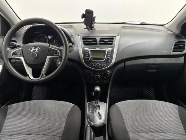 Hyundai Solaris I с пробегом 2013 года, цена 600 000 рублей, 176745 км, хэтчбек, Автокод Объявления