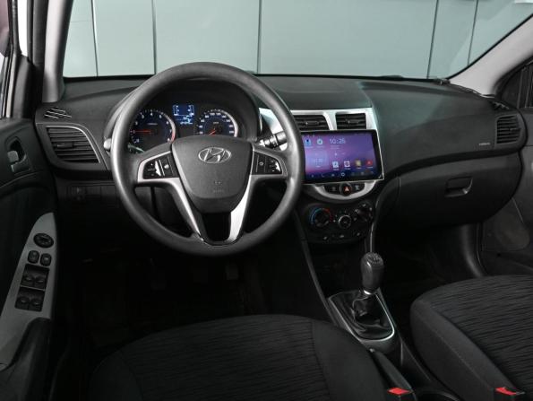 Hyundai Solaris I Рестайлинг с пробегом 2016 года, цена 1 249 000 рублей, 124345 км, седан, Автокод Объявления