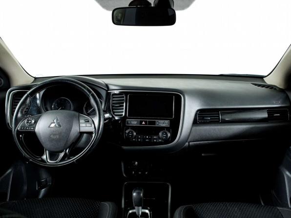 Mitsubishi Outlander III Рестайлинг 2 с пробегом 2018 года, цена 1 698 000 рублей, 156725 км, внедорожник, Автокод Объявления