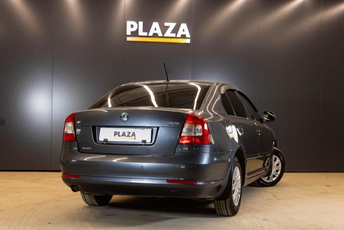 Skoda Octavia II (A5) Рестайлинг с пробегом 2012 года, цена 999 000 рублей, 177368 км, лифтбек, Автокод Объявления