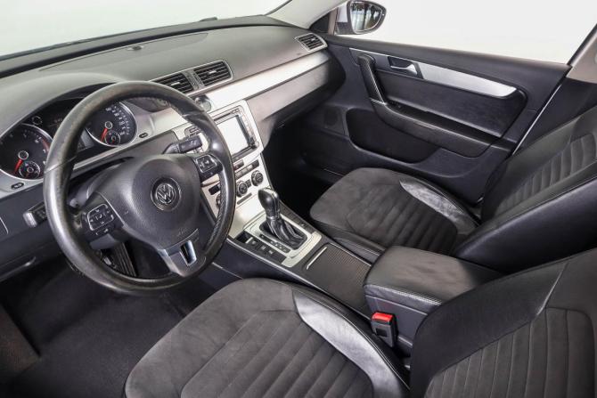 Volkswagen Passat B7 с пробегом 2012 года, цена 929 000 рублей, 238500 км, седан, Автокод Объявления